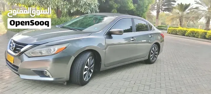 Nissan Altima 2017 photo 2