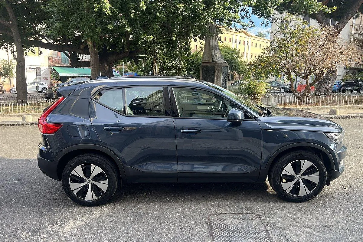 Volvo Xc40 2022 photo 4