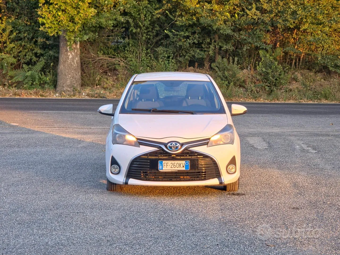 Toyota Yaris 2016 photo 2