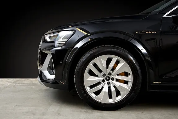 Audi E-Tron S 2023 photo 4
