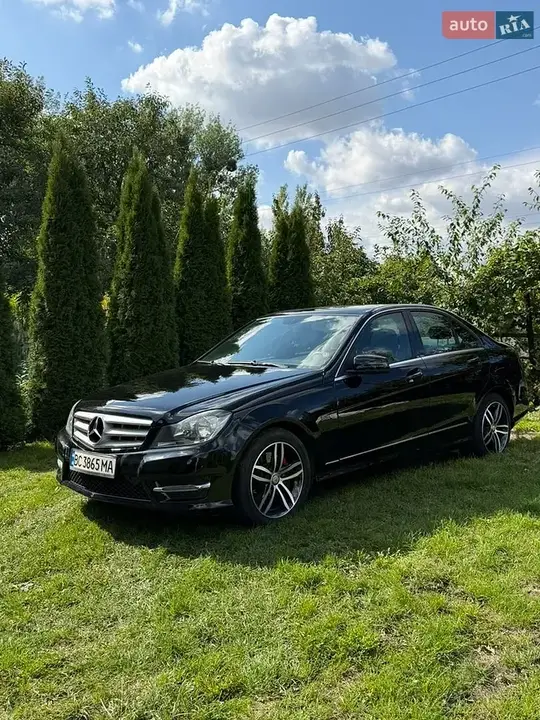 Mercedes-Benz C-Class 2012 photo 2