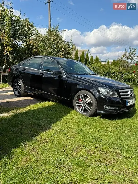 Mercedes-Benz C-Class 2012 photo 3