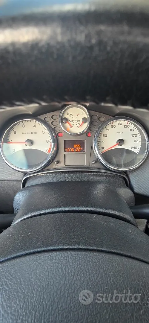 Peugeot 207 2010 photo 3
