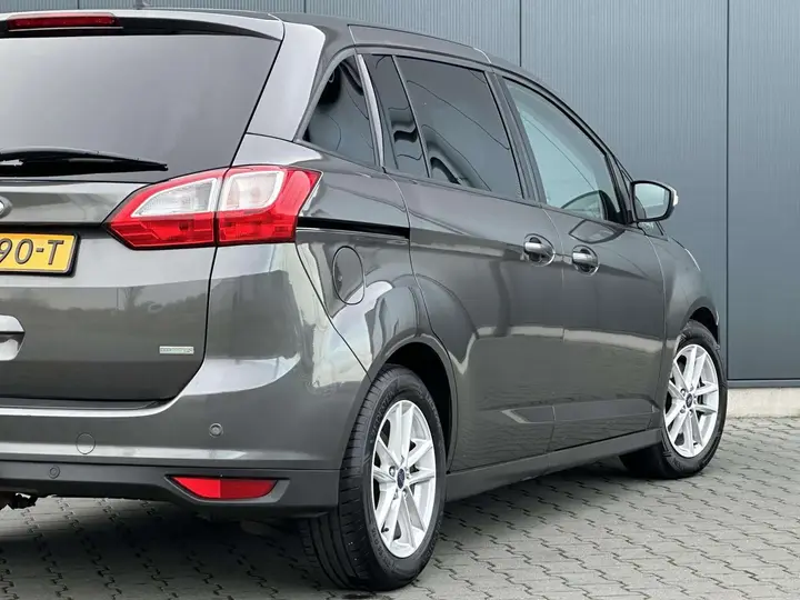 Ford Grand C-Max 2015 photo 5