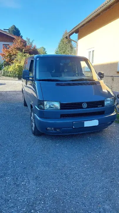 Volkswagen T4 1999 photo 2