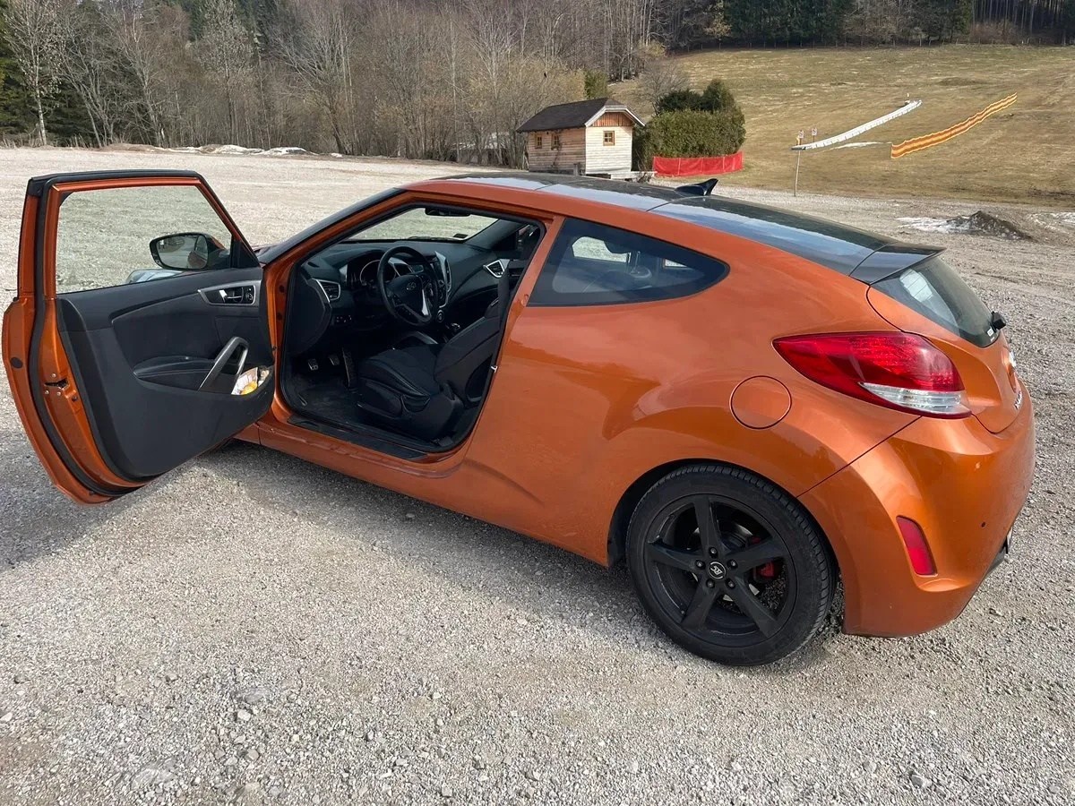 Hyundai Veloster 2012 photo 3