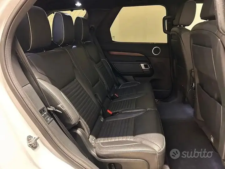 Land Rover Discovery 2017 photo 5