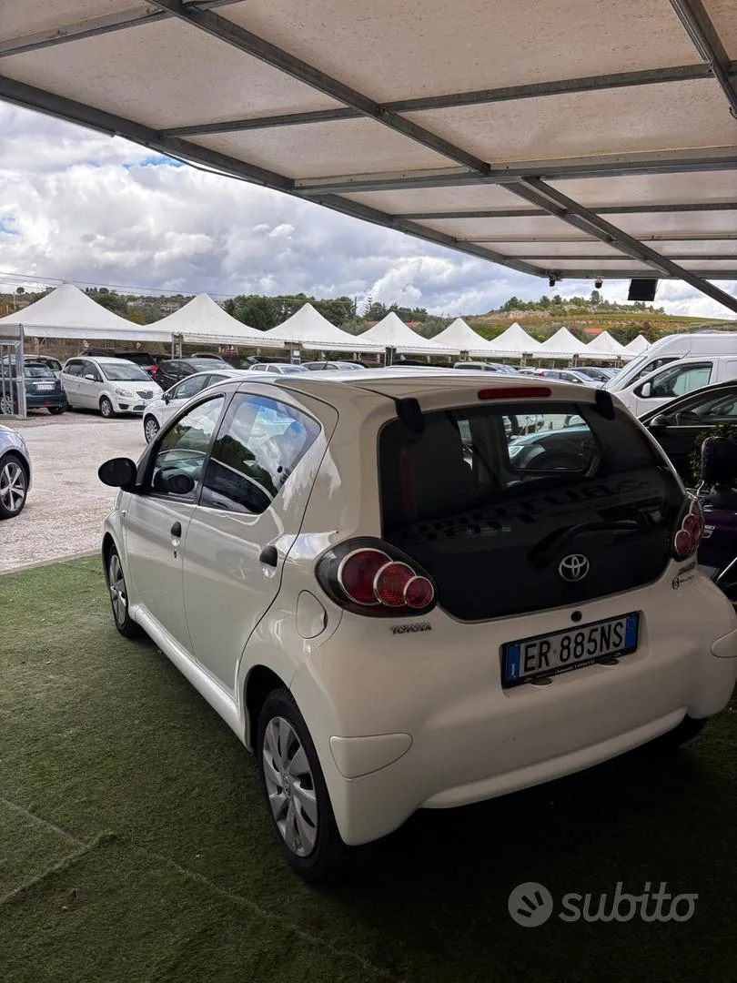 Toyota Aygo 2013 photo 4