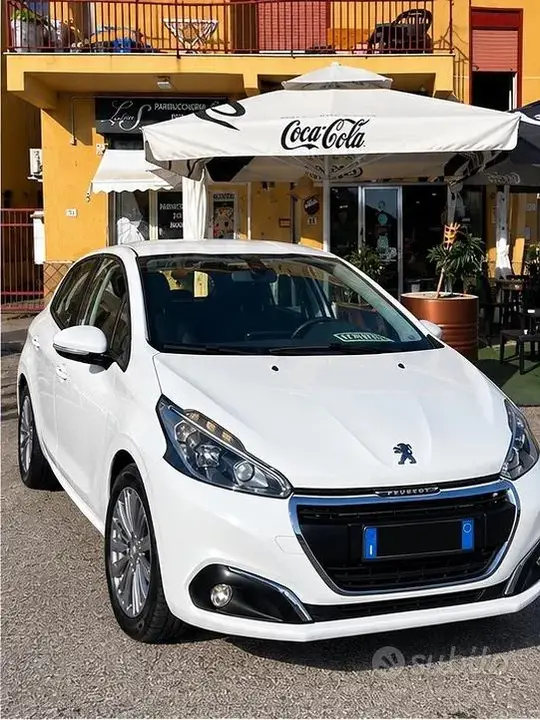 Peugeot 208 2017 photo 4