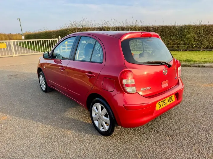 Nissan Micra 2011 photo 4