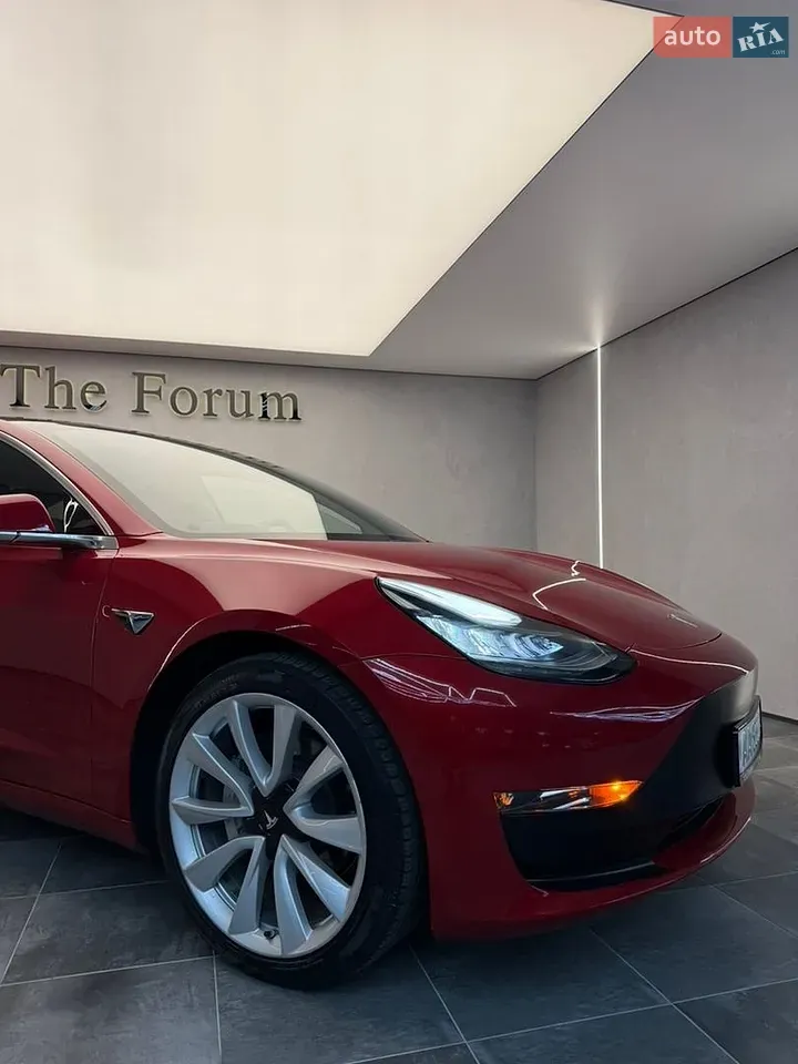 Tesla Model 3 2018 photo 3