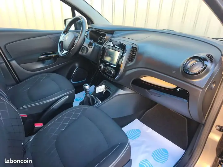 Renault Captur 2015 photo 4