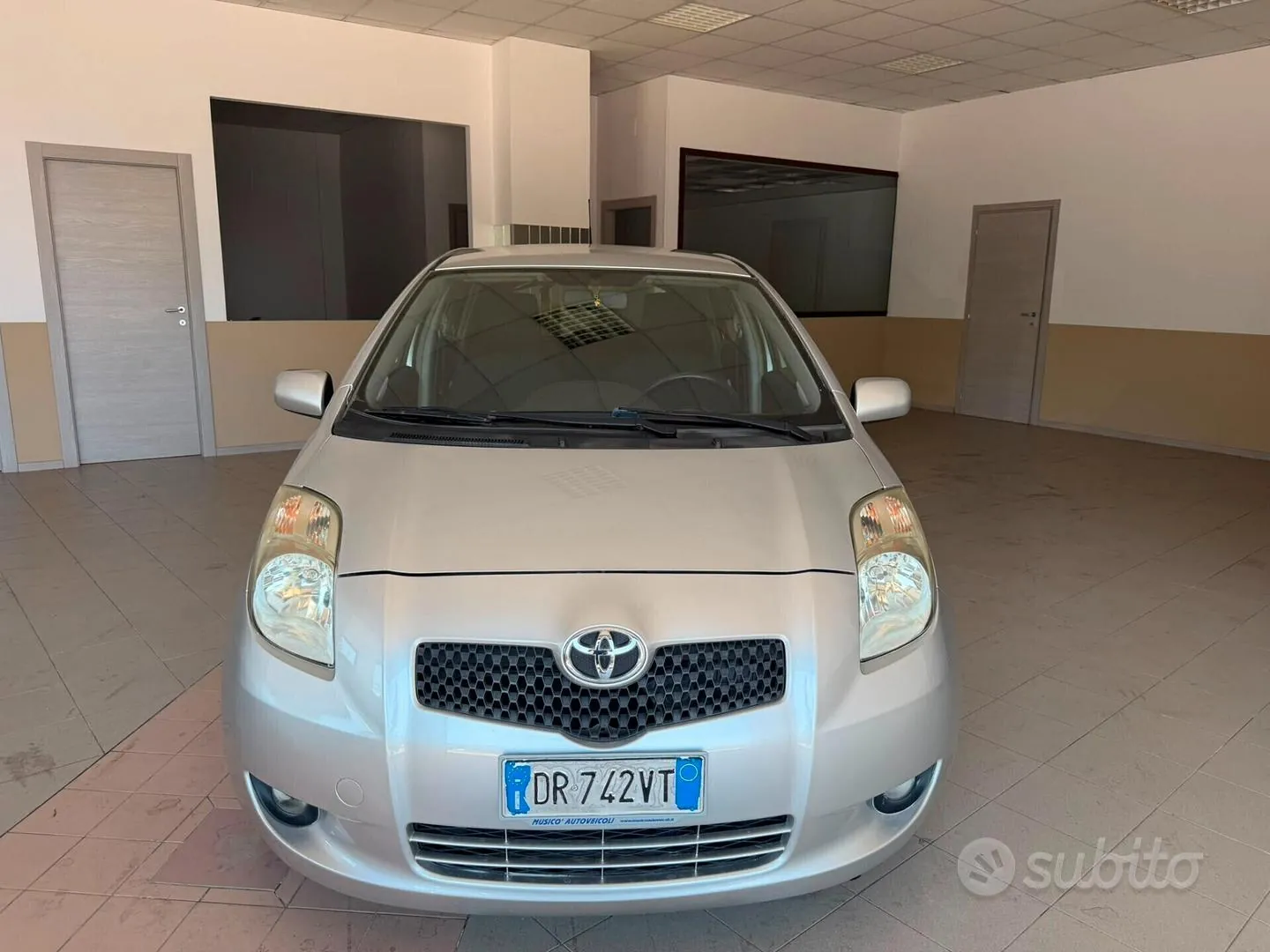 Toyota Yaris 2008 photo 3