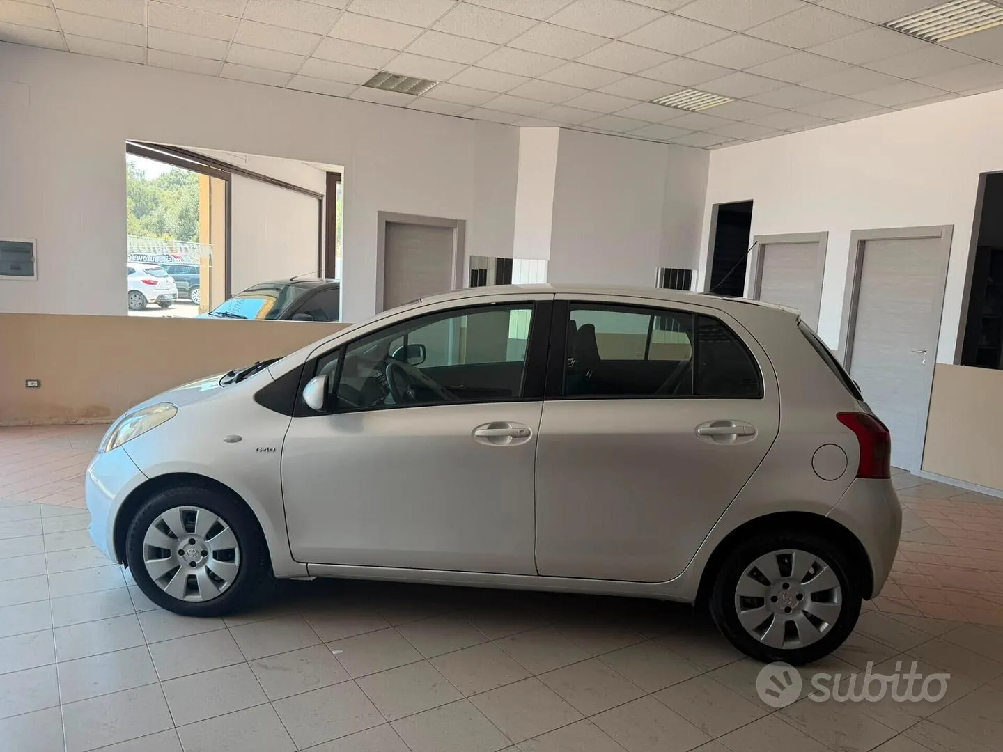 Toyota Yaris 2008 photo 2