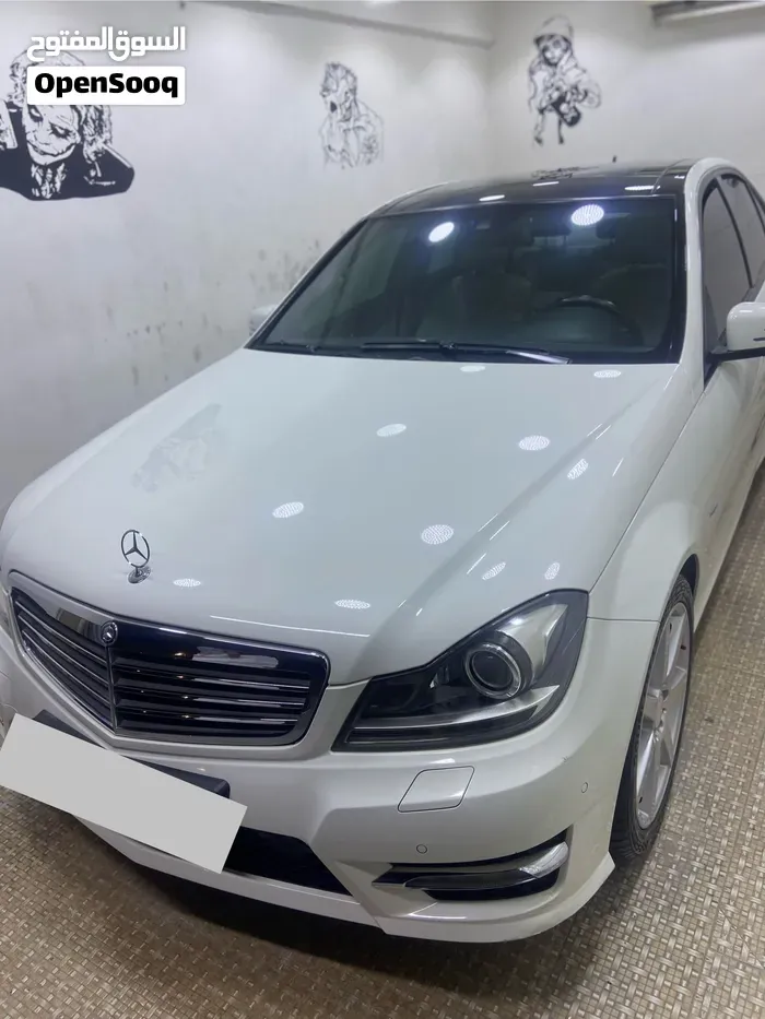 Mercedes-Benz C-Class 2012 photo 2