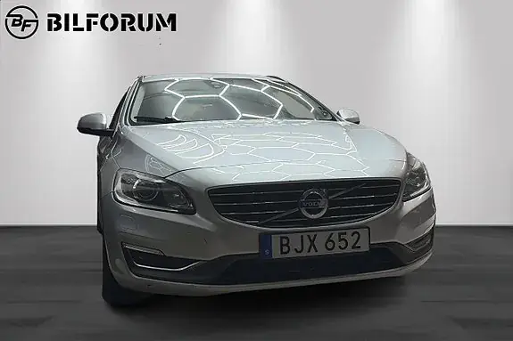 Volvo V60 2014 photo 3