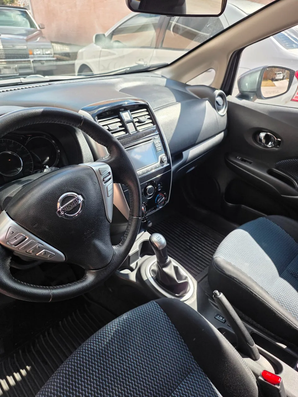 Nissan Versa Note 2017 photo 5