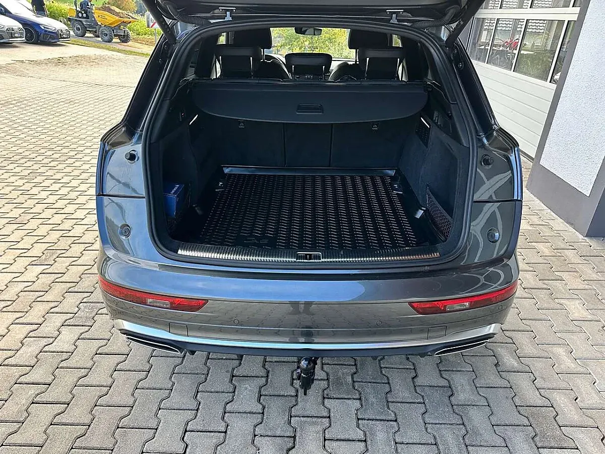 Audi Q5 2023 photo 3