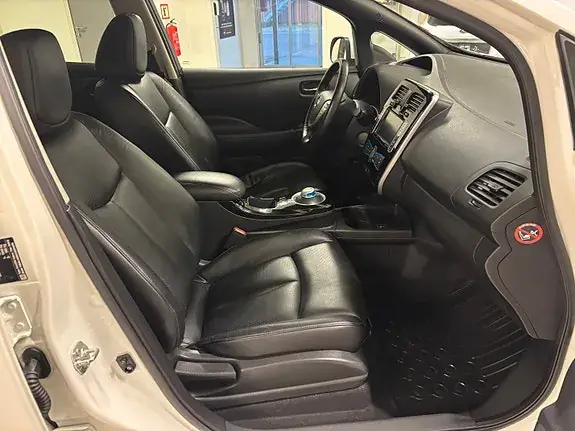 Nissan Leaf 2017 photo 5