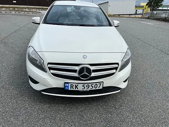 Mercedes-Benz A 180 2013 photo 3