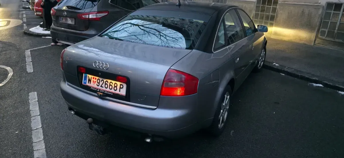 Audi A6 2004 photo 2