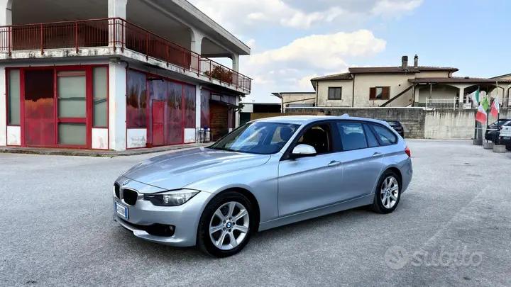 BMW 320