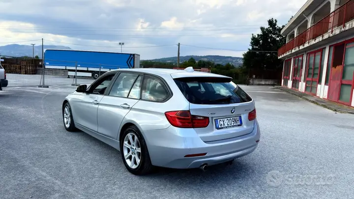 BMW 320 2013 photo 3