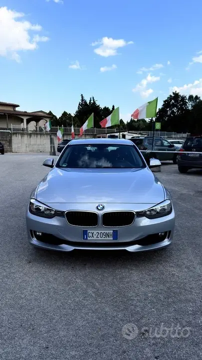 BMW 320 2013 photo 2
