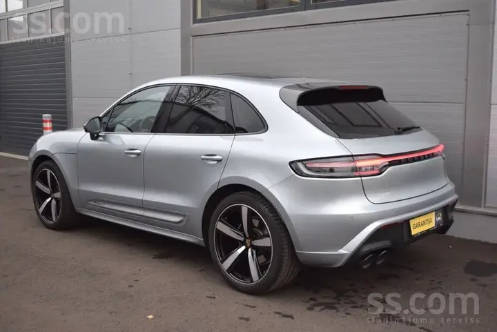 Porsche Macan 2024 photo 2