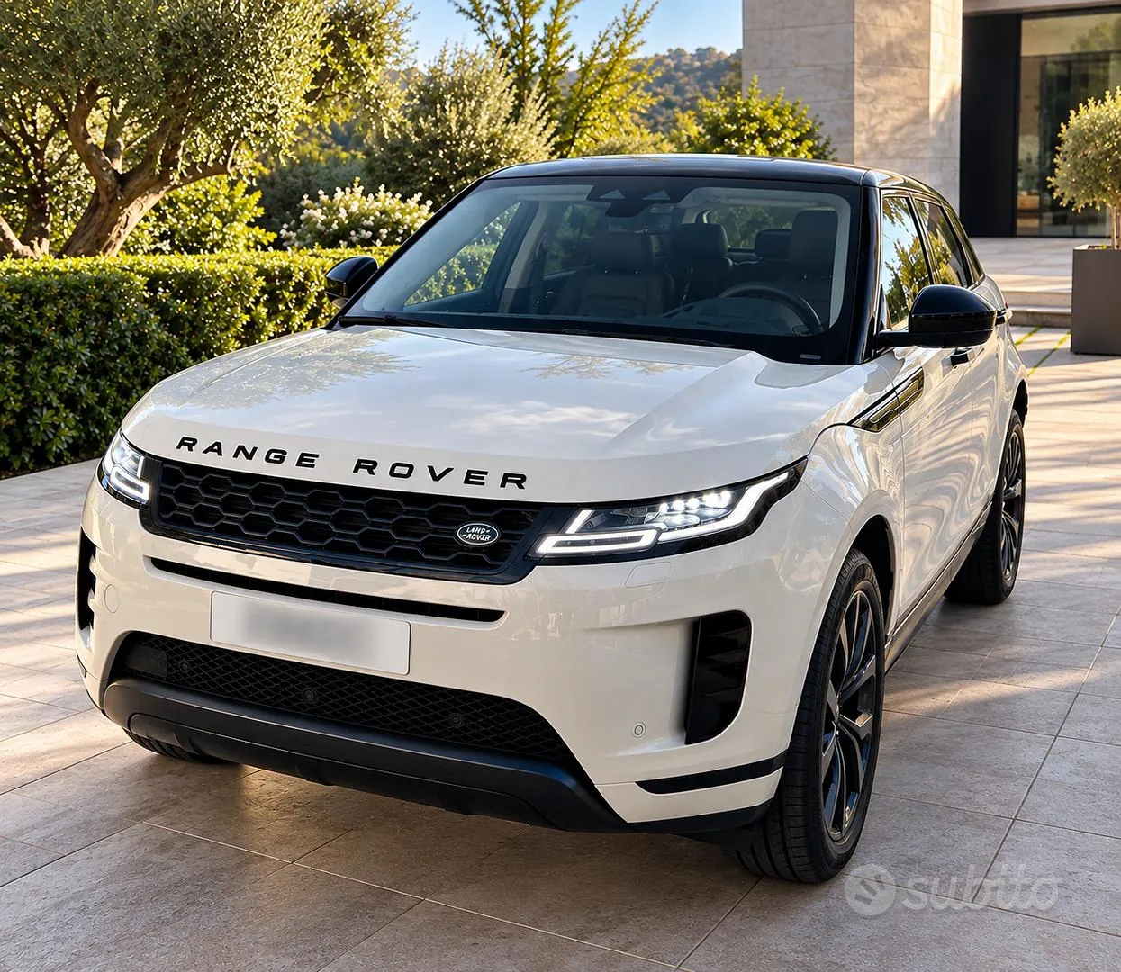 Land Rover Evoque 2021 photo 2