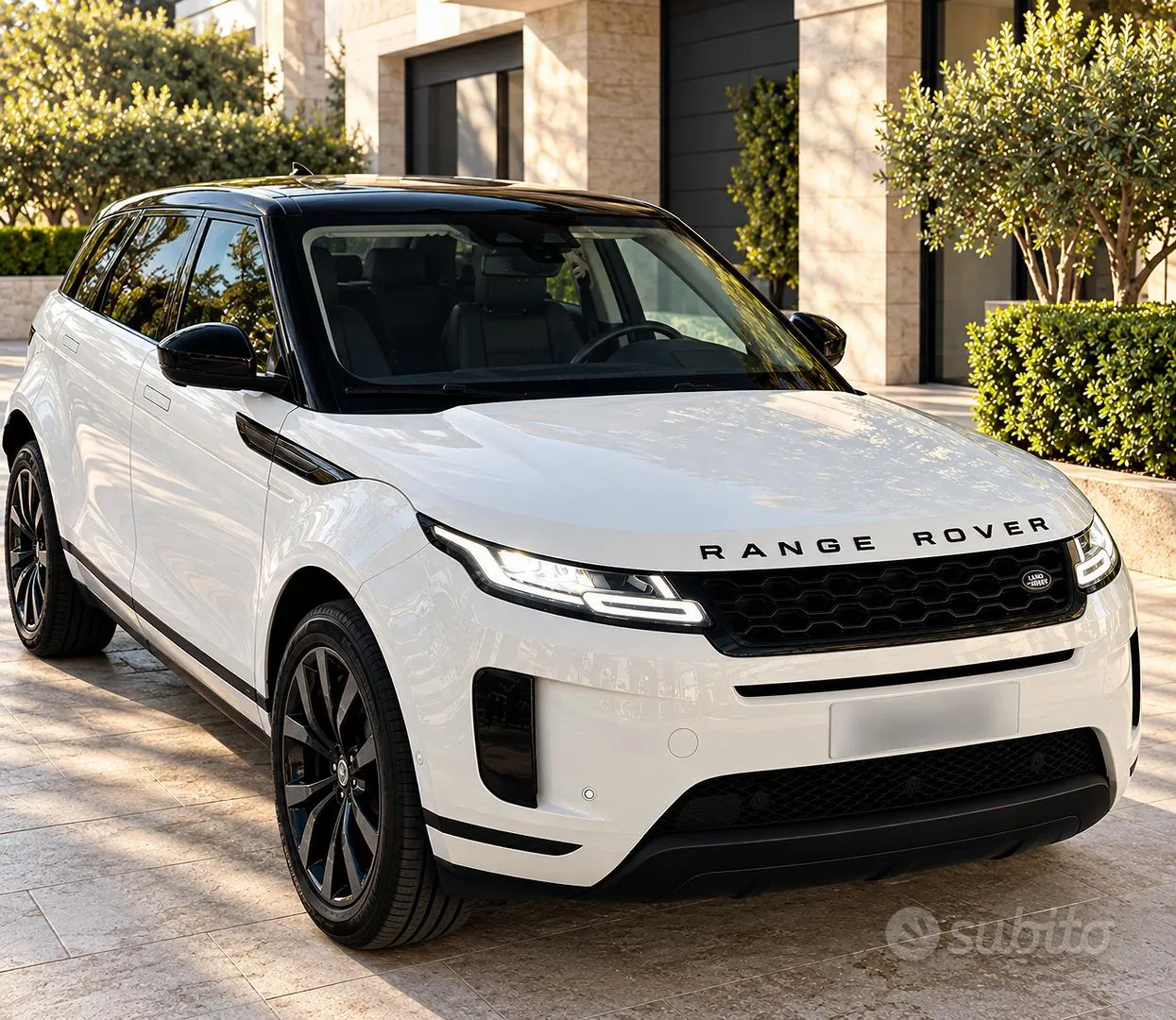 Land Rover Evoque 2021 photo 3