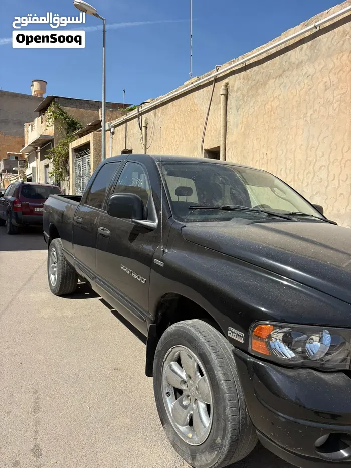 Dodge Ram Laramie 2005 photo 2