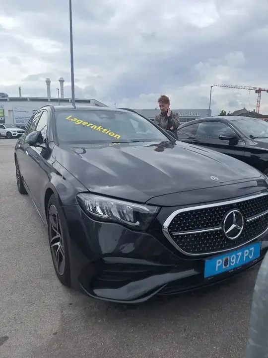 Mercedes-Benz E-Class 2023 photo 3