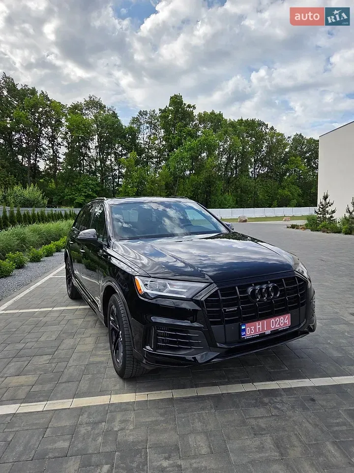 Audi Q7 2020 photo 2