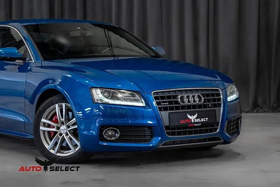 Audi A5 2011 photo 2