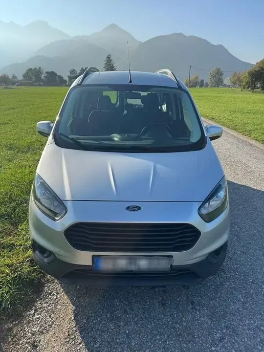 Ford Transit Courier