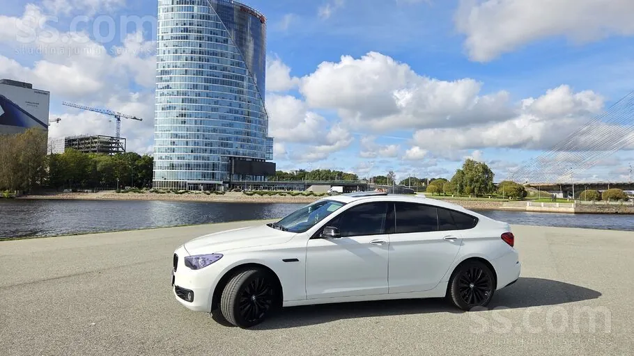 BMW 530Gt 2014 photo 4