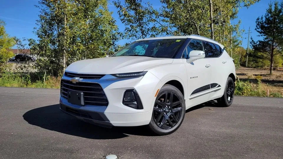 Chevrolet Blazer 2020 photo 2