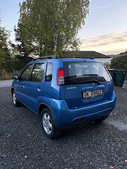 Suzuki Ignis 2004 photo 2