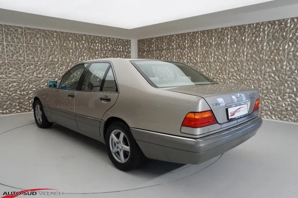 Mercedes-Benz S-Class 1994 photo 3