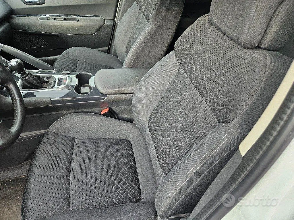 Peugeot 3008 2015 photo 3