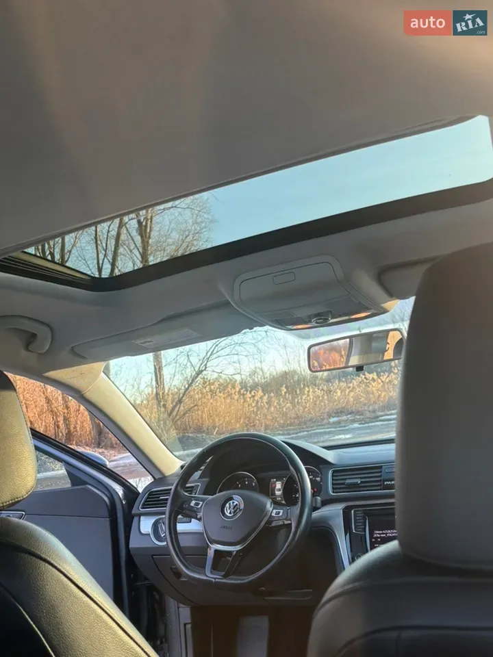 Volkswagen Passat 2018 photo 5