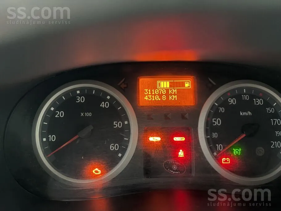 Renault Trafic 2011 photo 4