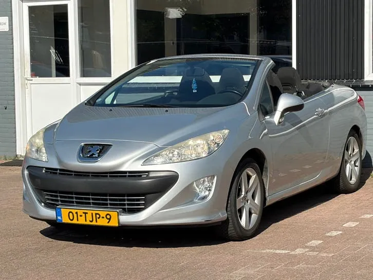 Peugeot 308 2011 photo 3
