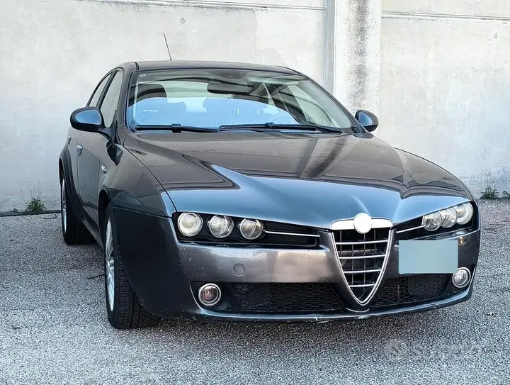Alfa Romeo 159