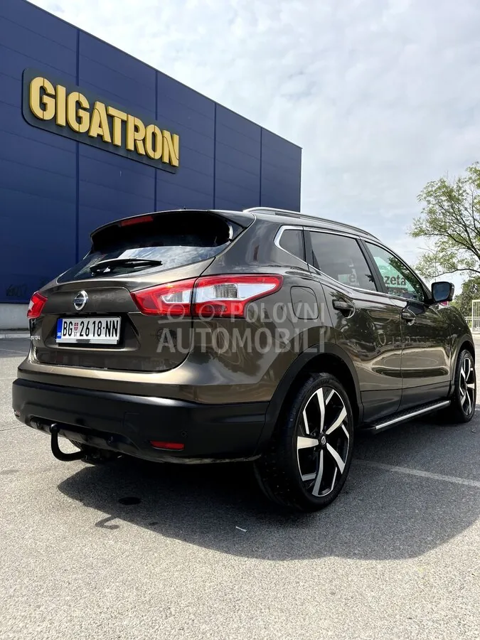 Nissan Qashqai 2015 photo 2