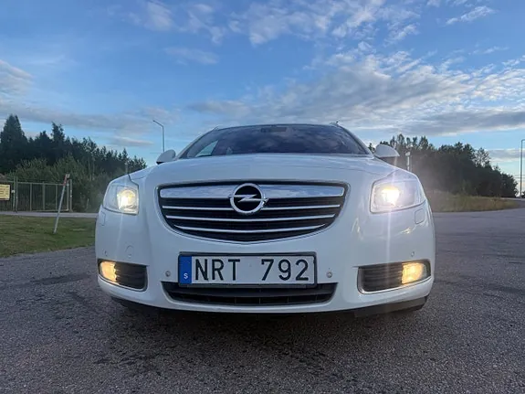 Opel Insignia 2010 photo 2