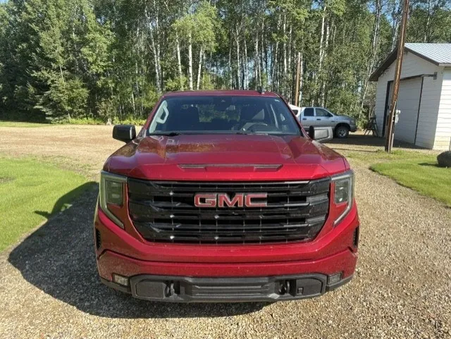 GMC Sierra 1500 2023 photo 2