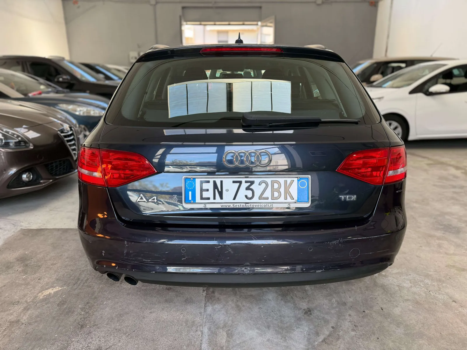 Audi A4 2012 photo 4