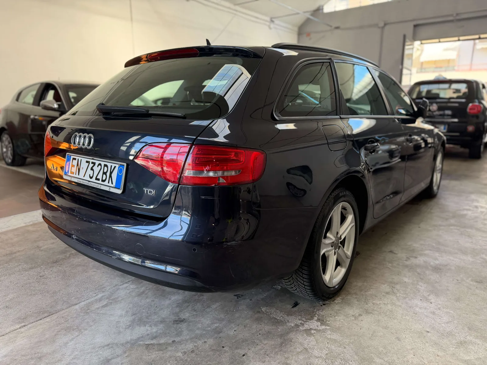 Audi A4 2012 photo 3